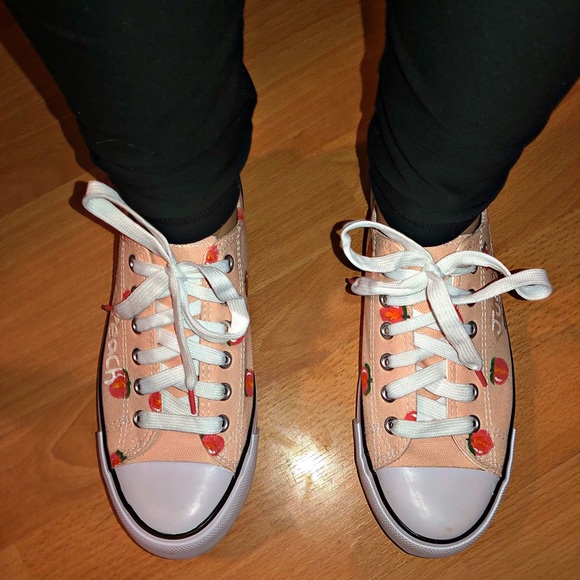 Hand painted “You’re a Peach” Shoes - Picture 2 of 3
